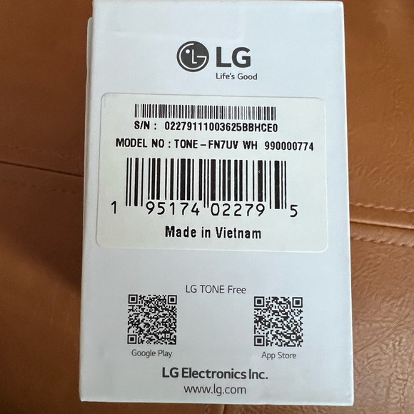 NWT LG TONE Free FN7 Earbuds | White - Picture 6 of 8